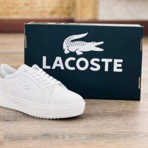 Model Lacoste